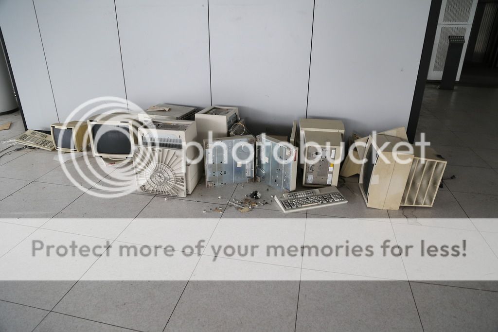 LA2A2055_zpsetd2s9ox.jpg