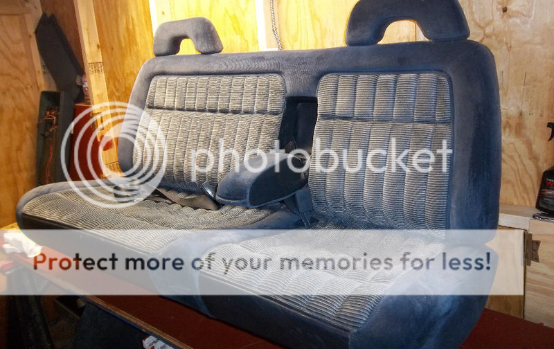 Looking for an OBS chevy bench seat. Pirate 4x4